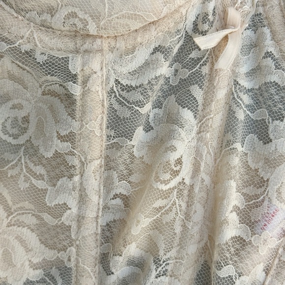 vintage cream lace corset - Picture 3 of 5
